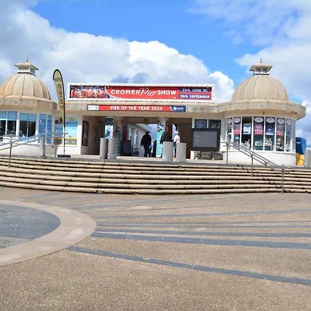 The Fabulous Number Two Apartment A Cosy Coastal Getaway Cromer Esterno foto
