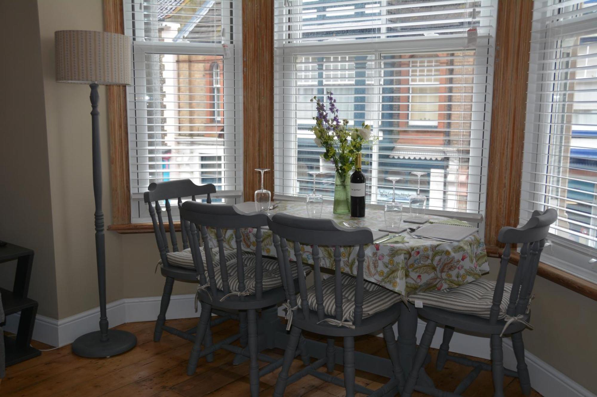 Apartment The Fabulous Number Two A Cosy Coastal Getaway